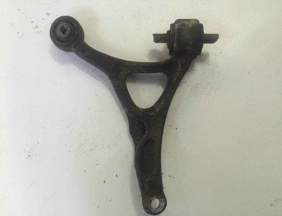 Замена сайлентблоков передней подвески Вольво